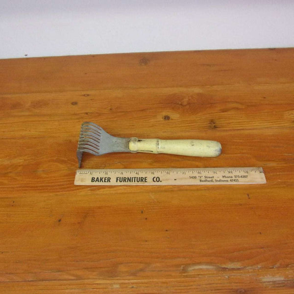 Ma_and_Pa's_Attic