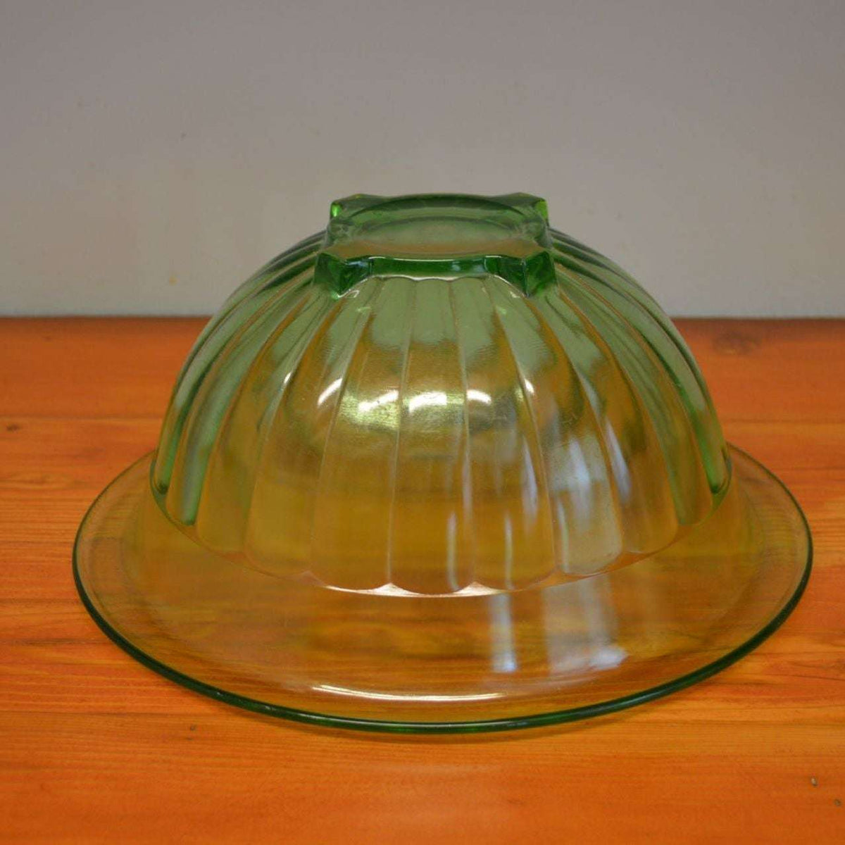 Hazel Atlas Uranium Large Depression Glass Mixing Bowl