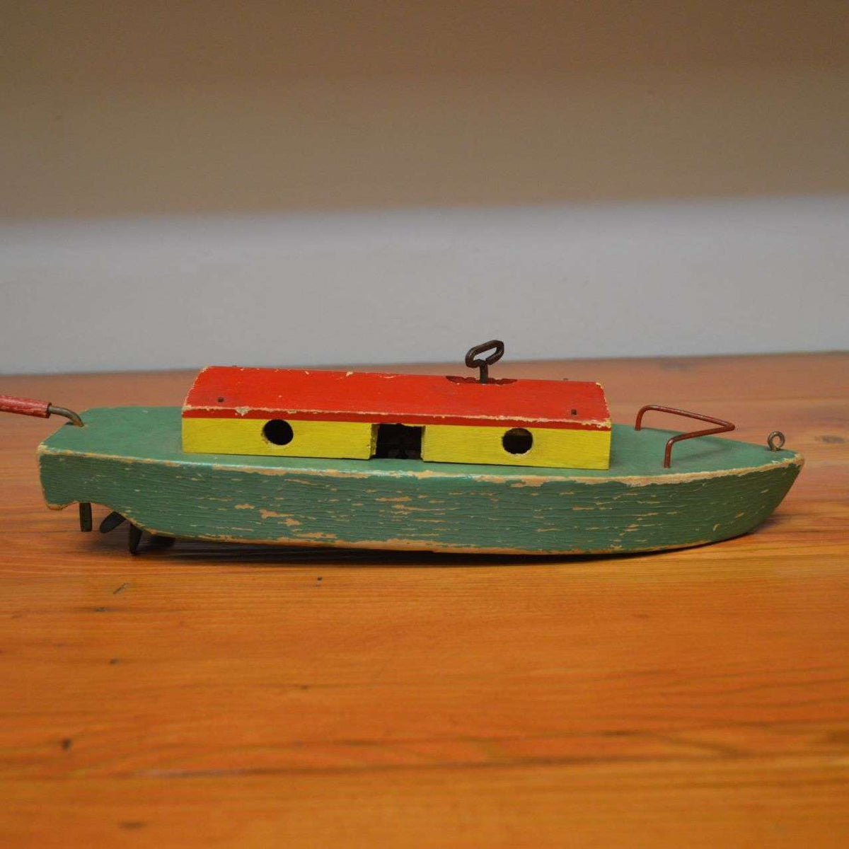 Vintage Toy Boat – PetitMusee