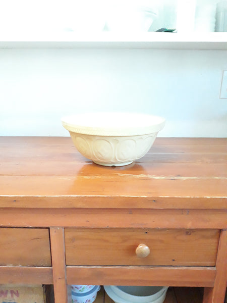 Antique TG Green LTD Gripstand Made in England Mixing Bowl