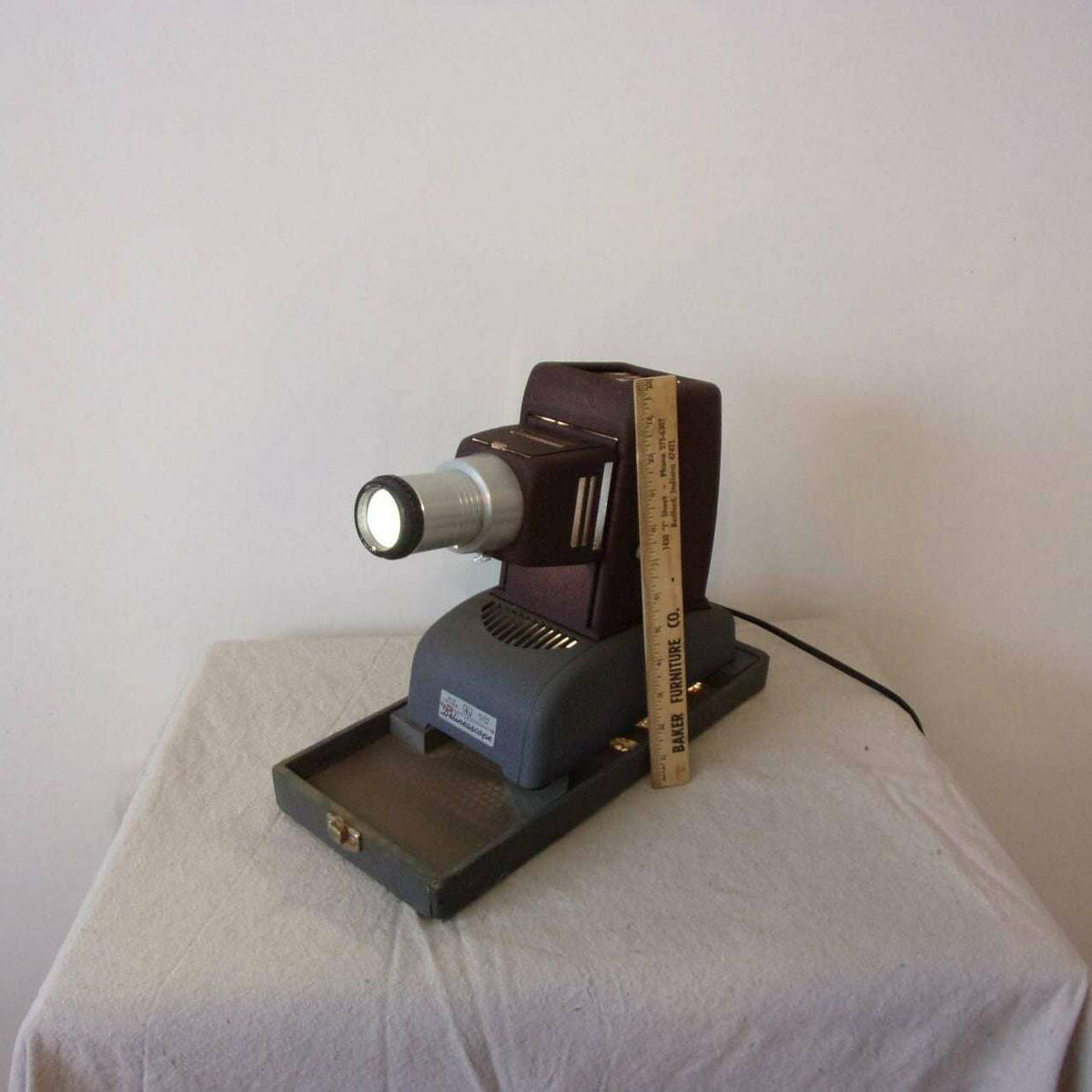 Vintage MC Delineascope 2X2 Slide Film Projector – Ma and Pa's Attic