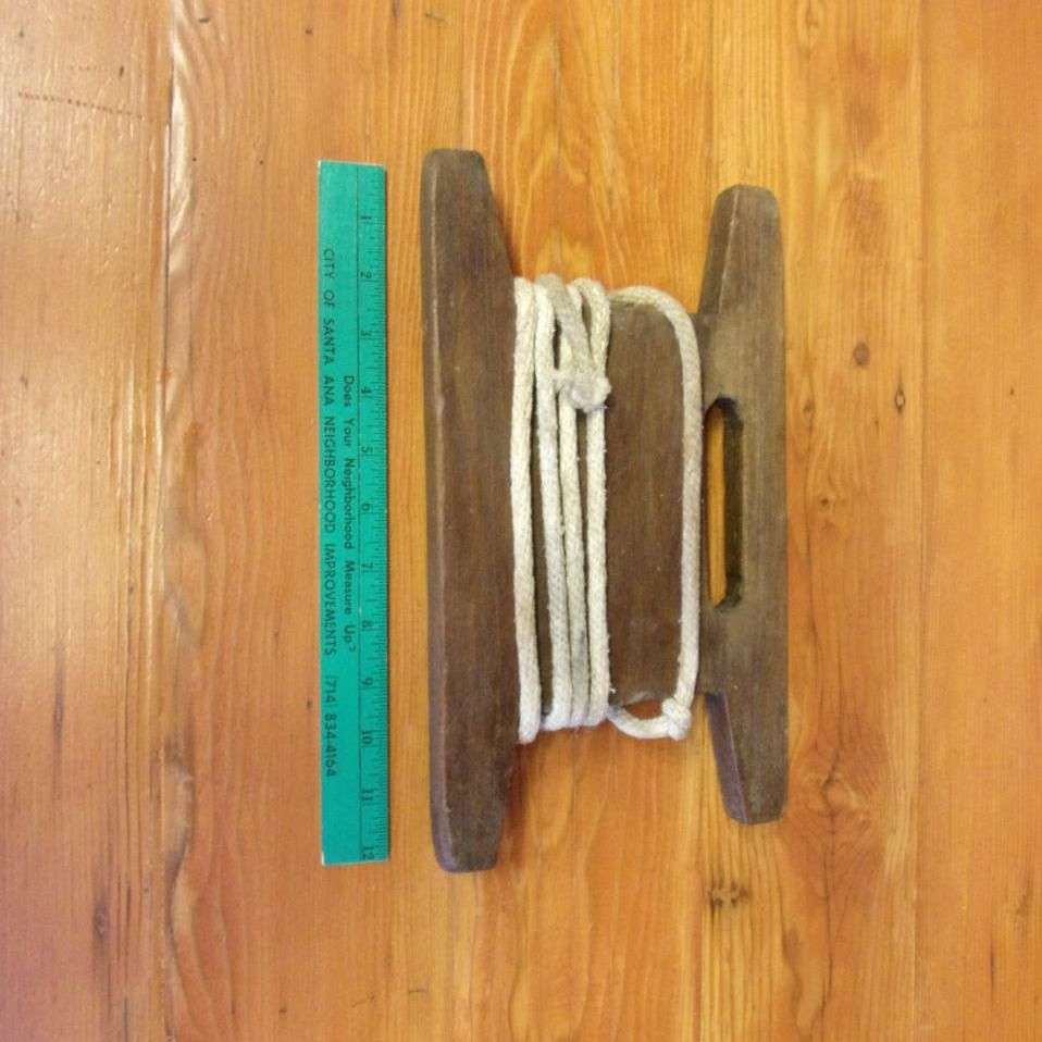 Antique primitive wood rope, string winder – Ma and Pa's Attic