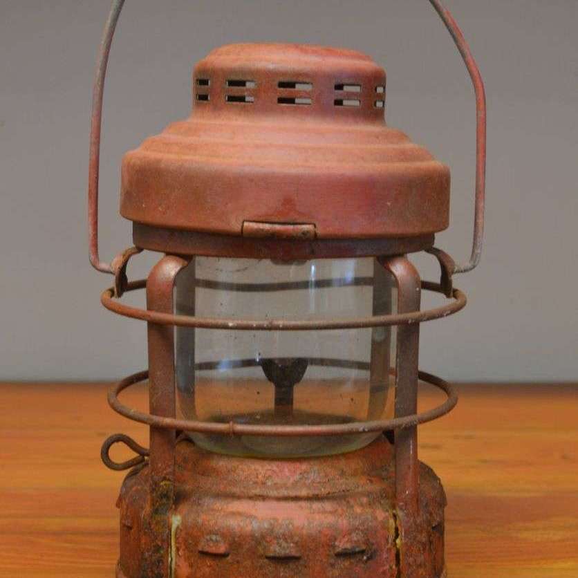 Vintage Embury Luck-E-Lite Lantern red lantern No. 225